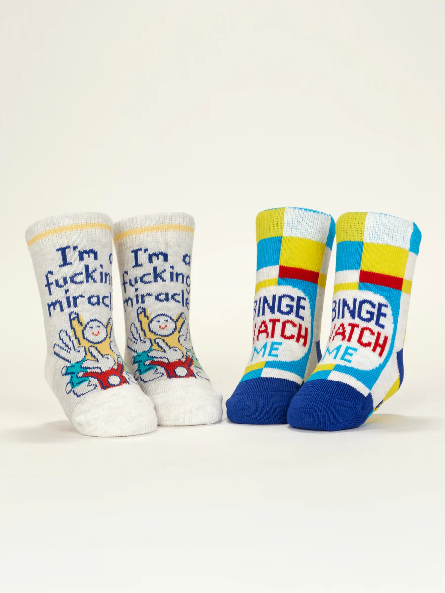 Blue Q Baby Socks Set of 2 Pairs - 'I'm A Fucking Miracle!'/ 'Binge Watch Me' - Image 2