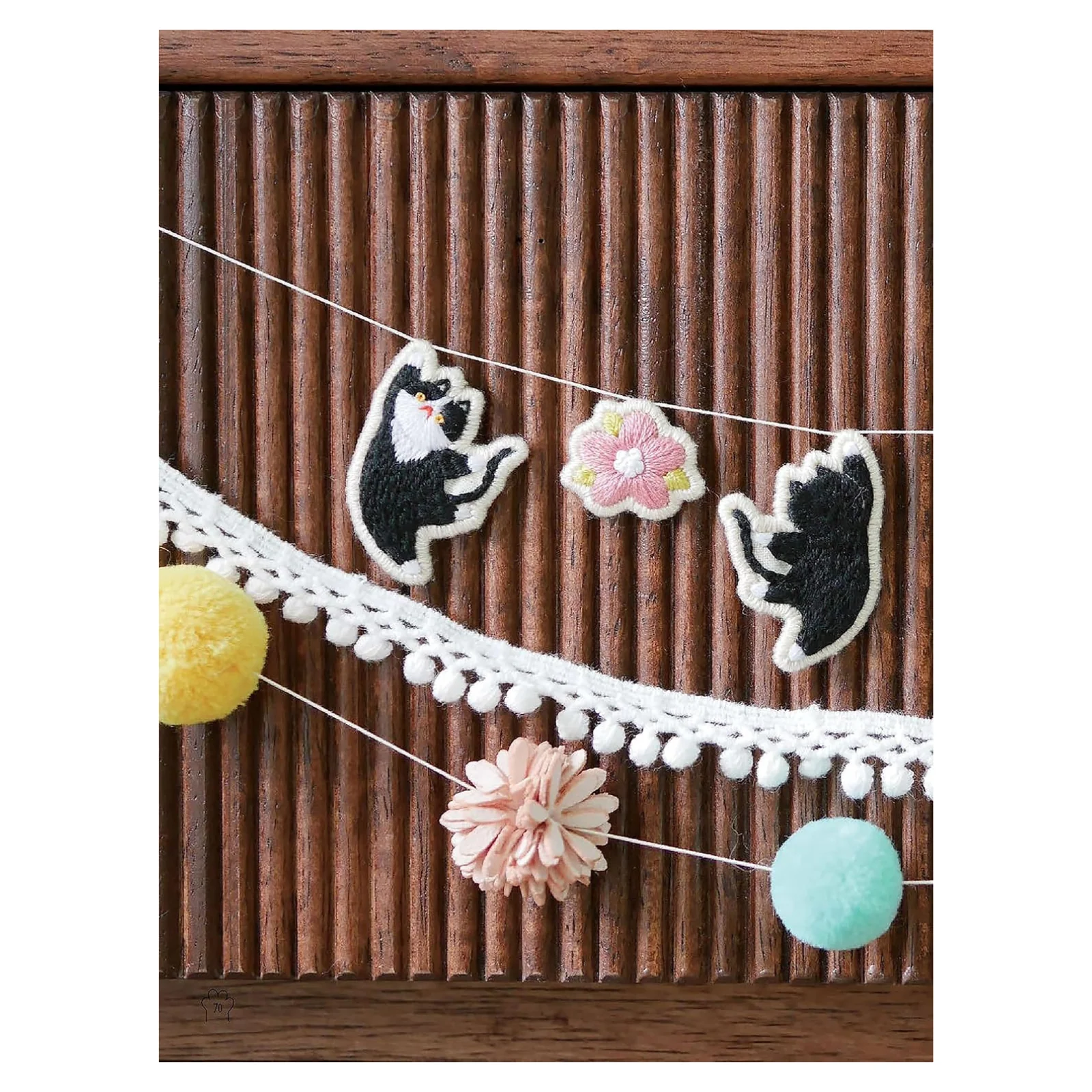 Cat Mania Embroidery: Zany and Fun Feline Motifs - Image 4