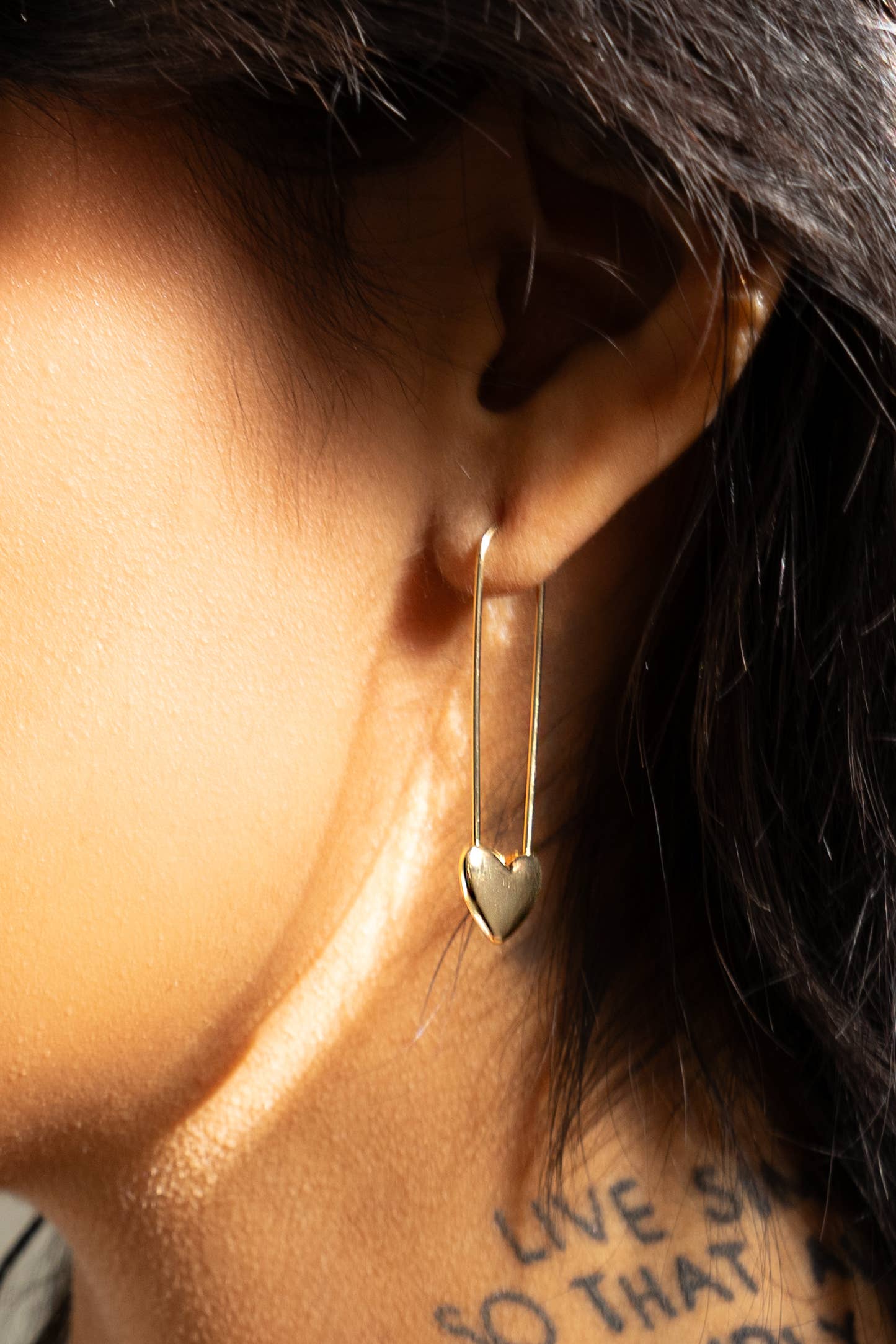 18K Gold Plated Hoops - Lita Safety Pin - Image 3