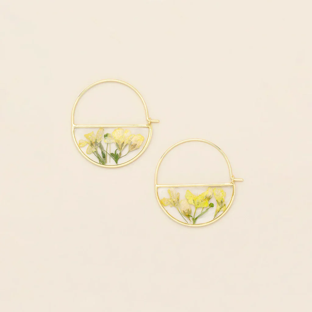 Scout Curated Wears Pressed Flower Hoop Earring - Yellow Baby's Breath